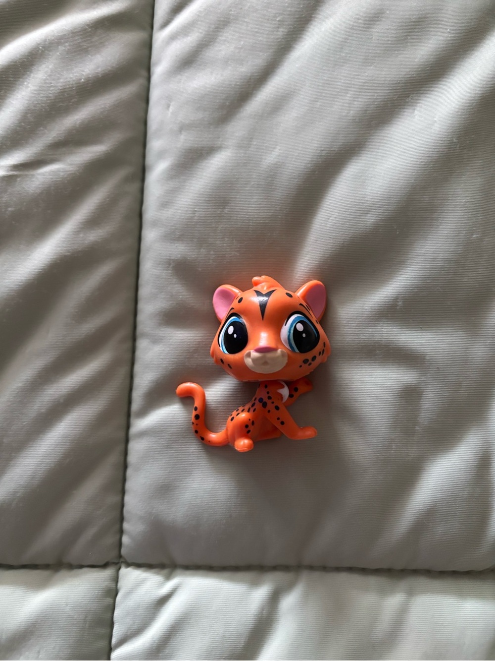 Littlest Pet Shop Orange Tiger Cub Figure